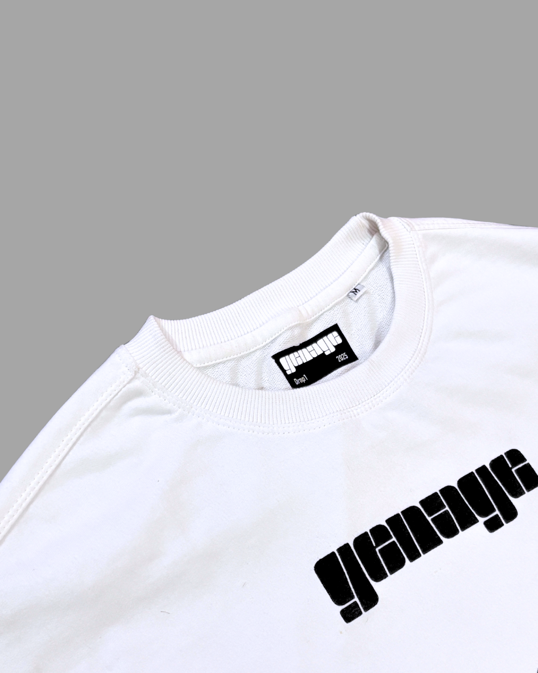 Oversized Unisex Crop Graphic T-Shirt – Narcissist Edition (White)